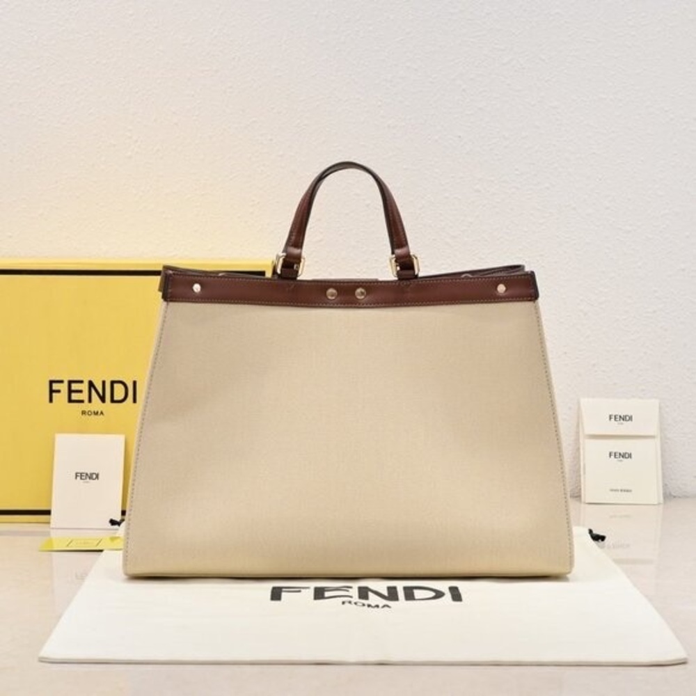 Fendi Shoulder-Tote Bag - Picture 2 of 8